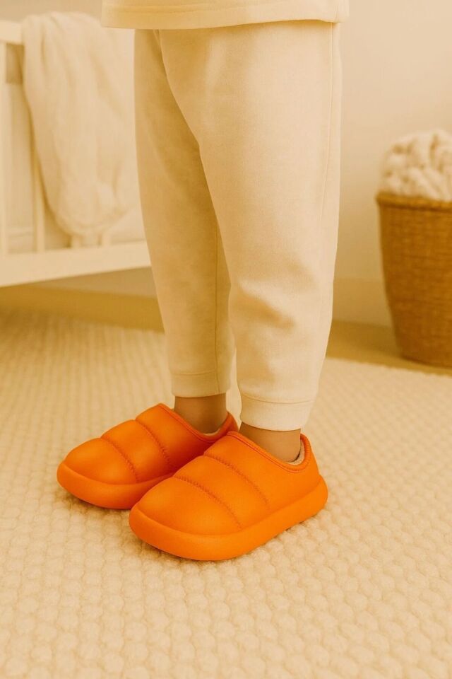 Peluş İçi Yünlü Kışlık Panduf Turuncu Çocuk Ev Terliği