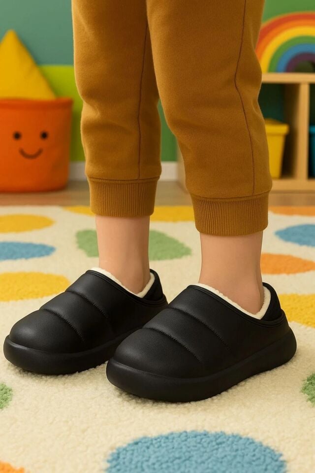 Peluş İçi Yünlü Kışlık Panduf Siyah Çocuk Ev Terliği