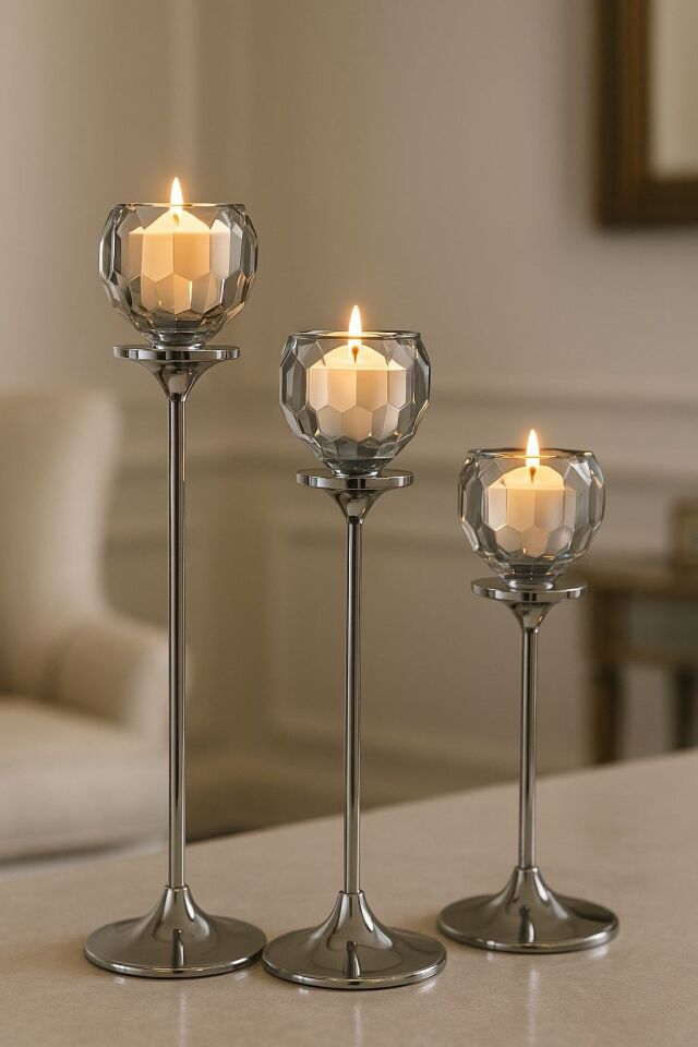 Gümüş Renkli 3'lü Kristal Cam Mumluk Seti & Gümüş Dekoratif Şamdan Takımı